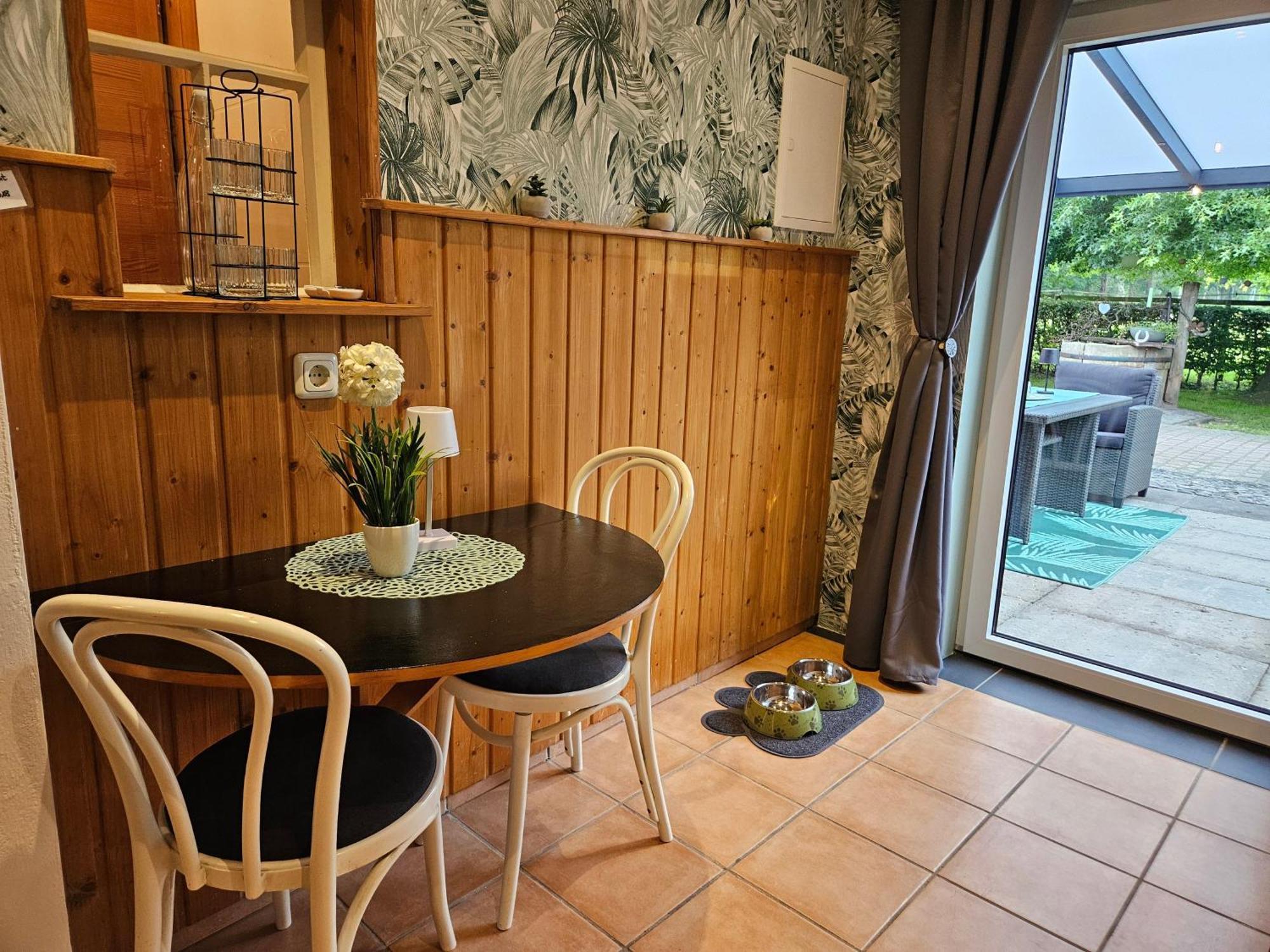 Kleines Ferienhaus Luettje Backhuus 35516 Uplengen Εξωτερικό φωτογραφία